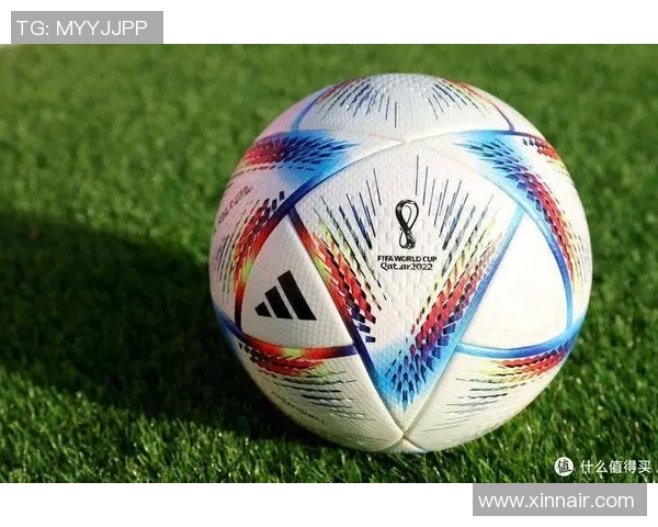 足球明星专用杯的独特设计与魅力展示让你领略足球的激情与风采