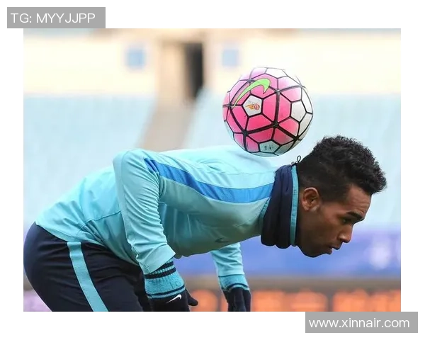 足球明星纷纷选择C罗作为偶像的原因与影响分析